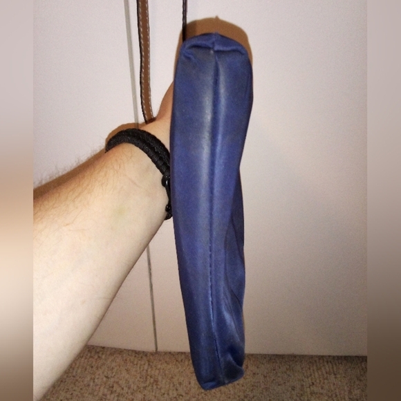 Tommy Hilfiger Julia flat crossbody bag - Picture 6 of 13